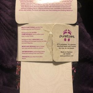 puretoes Accessories - Puretoes - Floral Yoga socks new nip S 5-7 puretoes Accessories - Puretoes - Floral Yoga socks new nip S 5-7